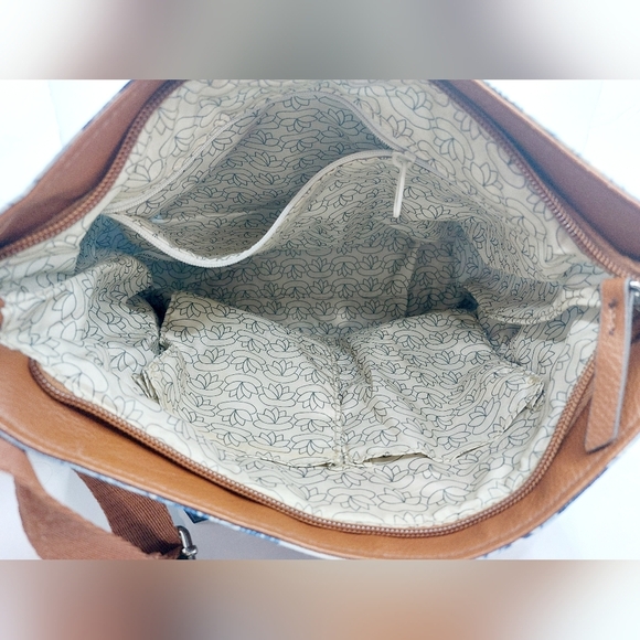 LILY BLOOM Denim Petal Patch Crossbody Reese Coho Bag Purse Floral 13x9x5” - Picture 6 of 11